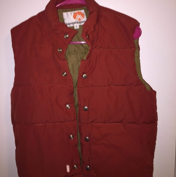 Button down vest - Picture 1 of 3